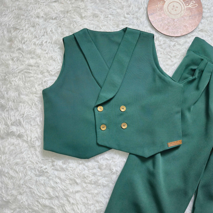 جلیقه دو دکمه