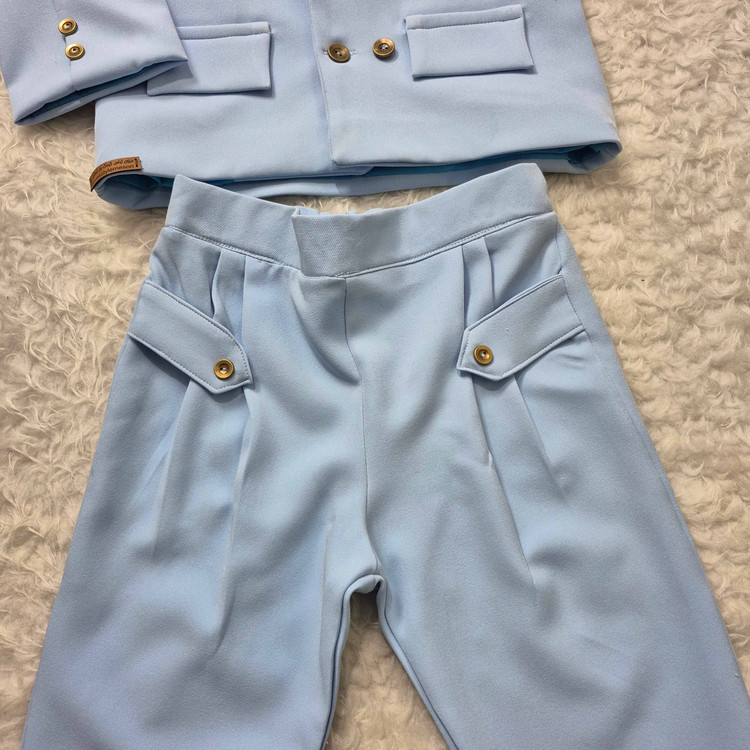 بافت و کیفیت پارچه مازراتی در کت شلوار مجلسی پسرانه